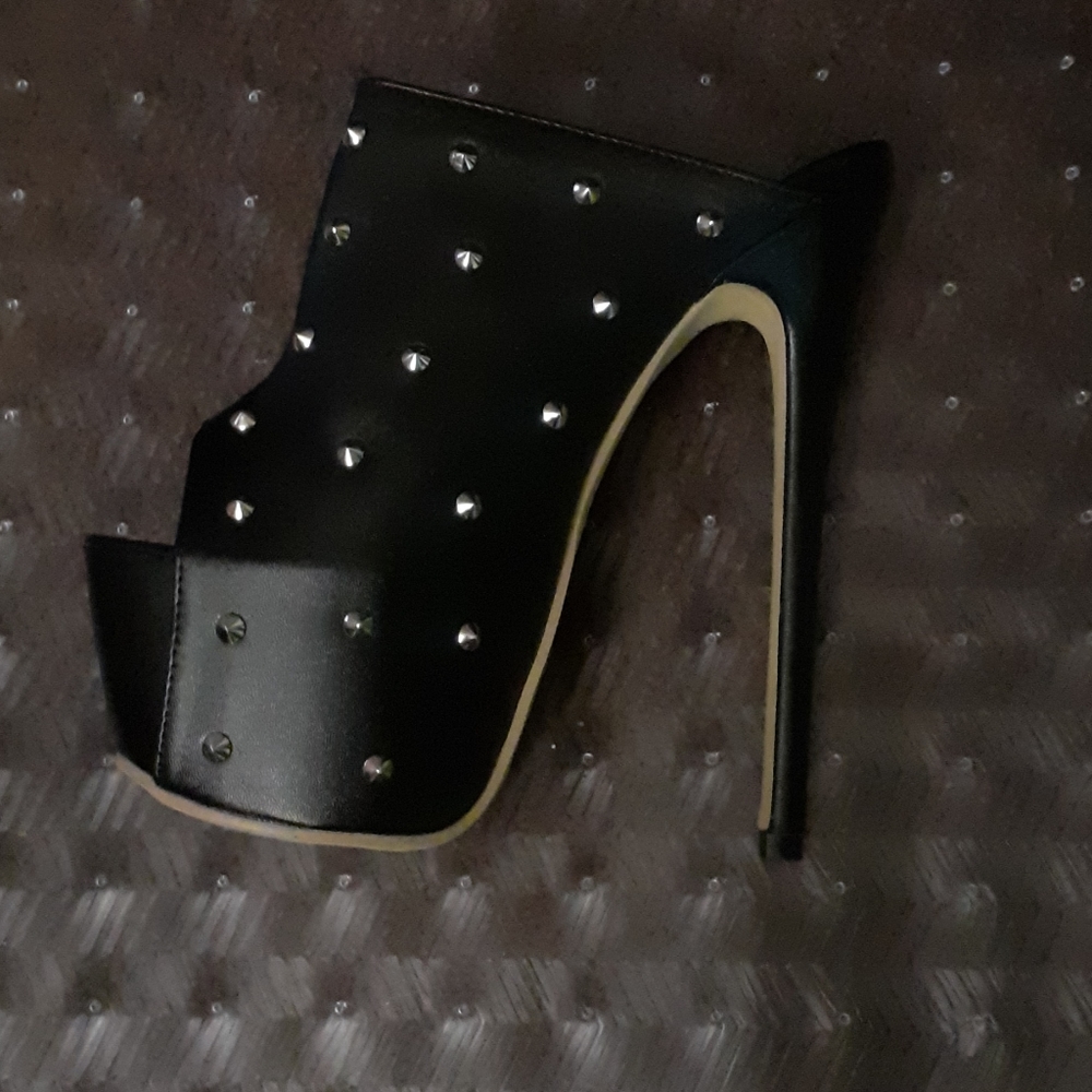 7inch heels / wedge strapped sandals
